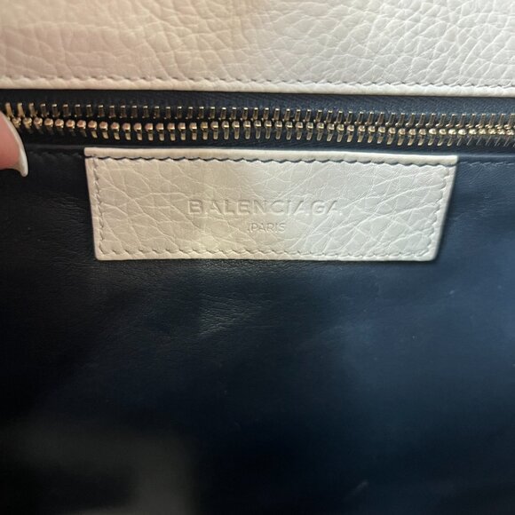 $1795 Balenciaga 2012 Snow White Gold Large Tube L Lock Leather Flap Clutch - Picture 9 of 15
